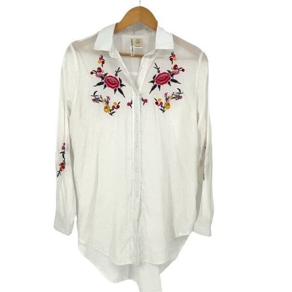 Forgotten Grace Women's Embroidered Floral Button-Up Tunic Shirt White Small - Picture 1 of 7